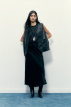 Load image into Gallery viewer, BLUSA SATEN