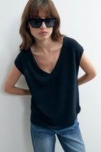 Load image into Gallery viewer, Blusa Lurex Escote V