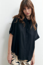 Load image into Gallery viewer, CAMISA MANGA CORTA