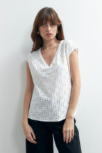 Load image into Gallery viewer, Blusa Broderie con flores bordadas