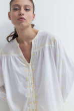 Load image into Gallery viewer, BLUSA BOHO CON BORDADOS