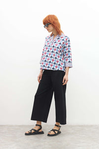 BLUSA ESTAMPADA CUELLO CAMISA