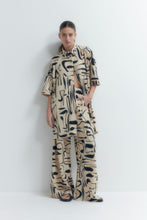 Load image into Gallery viewer, VESTIDO PLISADO ESTAMPADO