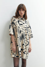 Load image into Gallery viewer, VESTIDO PLISADO ESTAMPADO
