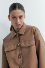 Load image into Gallery viewer, Chaqueta Eco cuero con botones