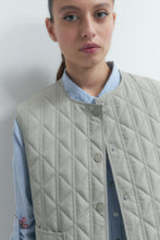 Load image into Gallery viewer, CHALECO CAPITONEADO