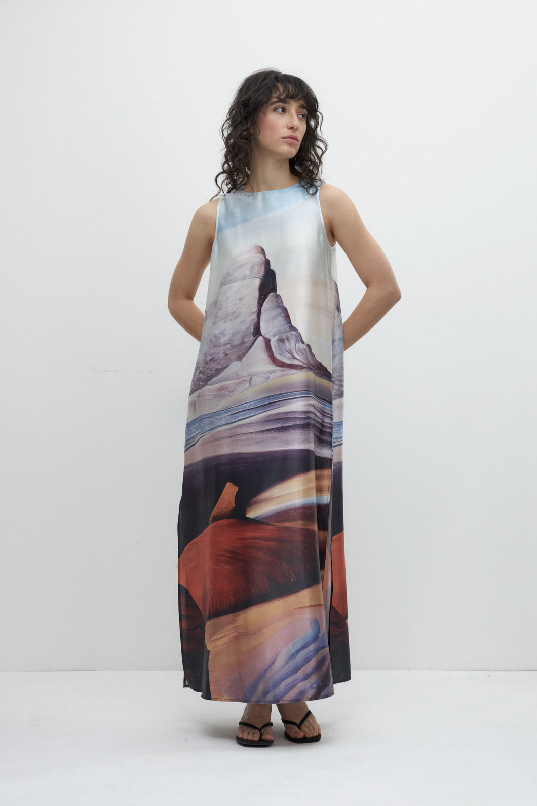 MAXI VESTIDO CON ESTAMPA PAISAJE