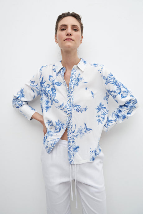 CAMISA CON ESTAMPA FLORAL