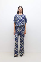 Load image into Gallery viewer, BLUSA ESTAMPADA CON VOLADOS