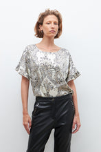 Load image into Gallery viewer, BLUSA CON VOLADOS ESTAMPA PAISLEY