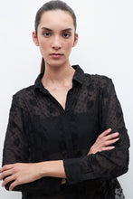 Load image into Gallery viewer, CAMISA PLUMETTI BORDADO FLORAL