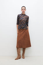 Load image into Gallery viewer, POLERA ANIMAL PRINT