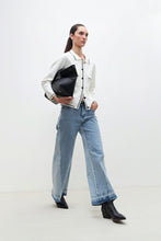 Load image into Gallery viewer, CHAQUETA TEJIDA CON VIVOS EN CONTRASTE