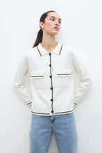 Load image into Gallery viewer, CHAQUETA TEJIDA CON VIVOS EN CONTRASTE