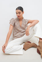 Load image into Gallery viewer, BLUSA ESTAMPADA