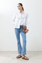 Load image into Gallery viewer, Camisa romántica - blanco