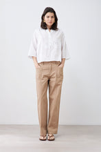 Load image into Gallery viewer, Blusa con círculos aplicados - blanco