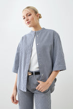 Load image into Gallery viewer, CAMISA CUELLO MAO RAYADA