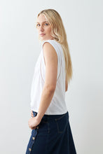 Load image into Gallery viewer, MUSCULOSA CON VAINILLAS