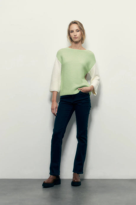 COLOR BLOCK SWEATER